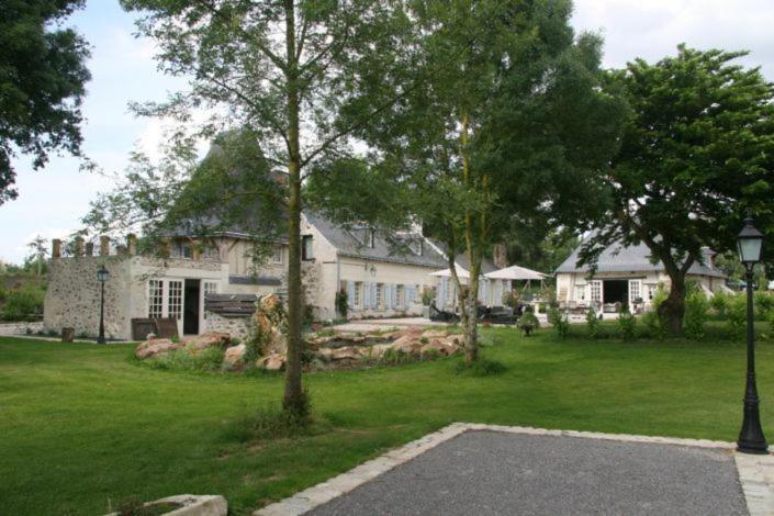 Bed and Breakfast Le Mouton Blaison Exterior foto